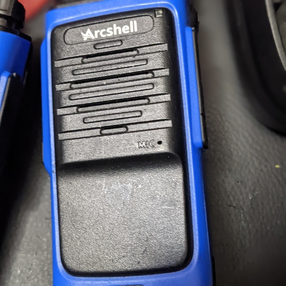 Arcshell AR-6 blue pair walkie talkies w/charging cord - Picture 2 of 9